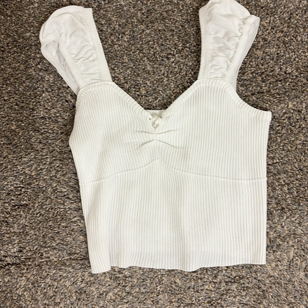 Elegant White Ribbed Women's Top